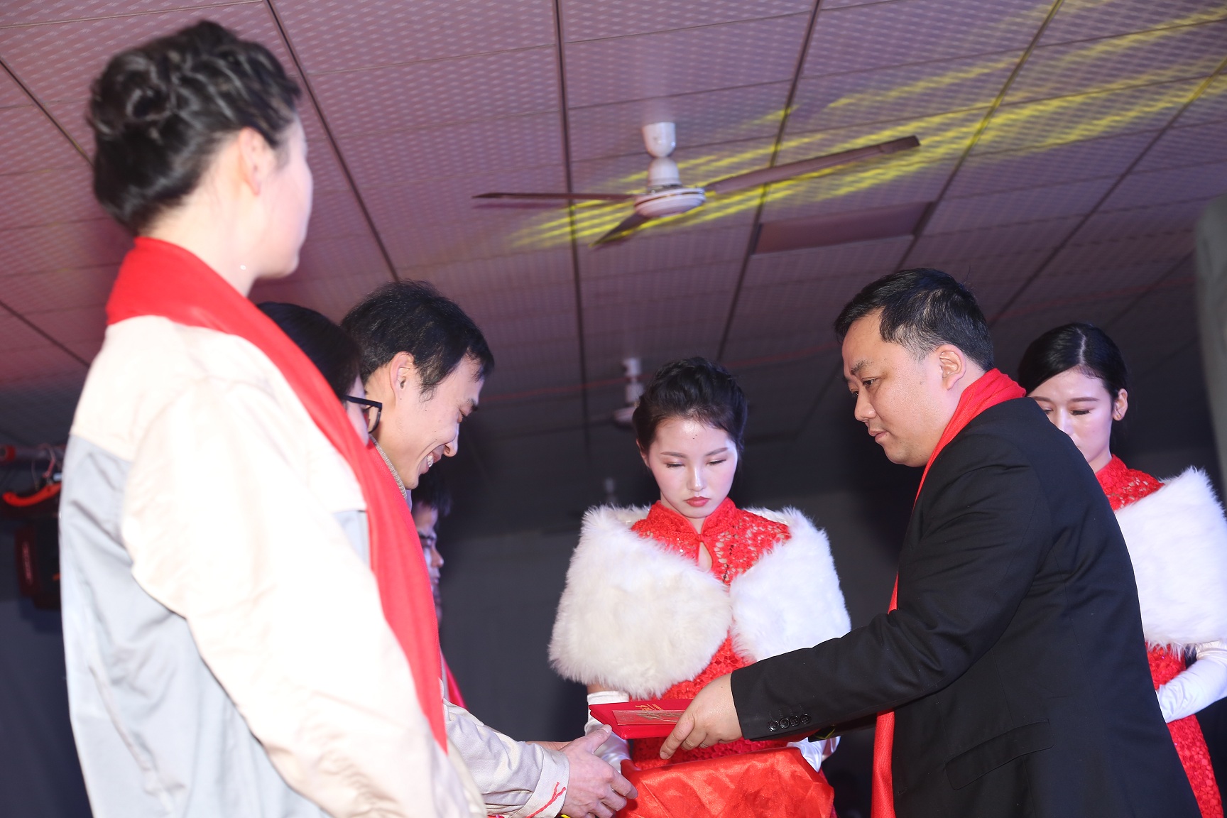 万利·(中国区)有限公司官网