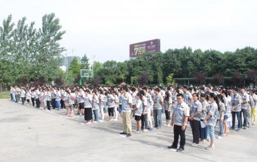 2015合肥万利彩晶事业部消防演练：“清静第一，，，，，，，，预防为主”