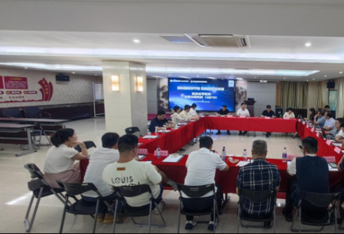 直达效劳行千里，，，，，，，理性投资进万家——“我是股东”零距离走进合肥万利